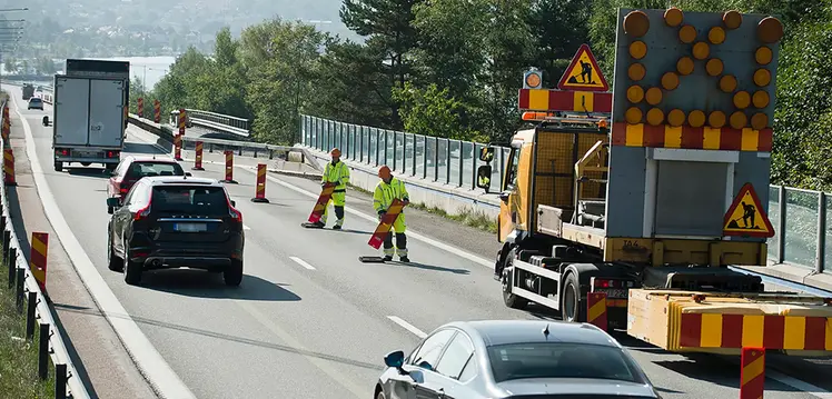Varnar för vägarbete i realtid - ny teknik kan rädda liv
